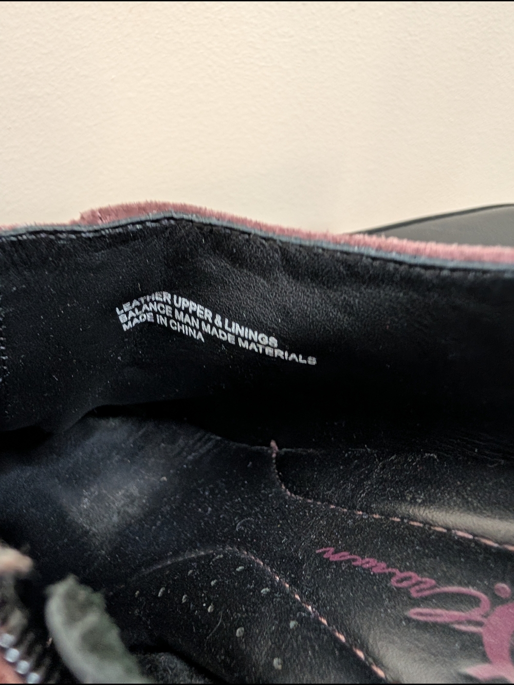 Born Crown 8 Mauve Suede Button‎ Accent Ankle Boots - Picture 6 of 10